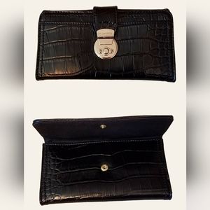 Liz Claiborne Wallet